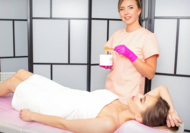 Full-Body-Waxing-Nishaaz-Bridal-Palace-The-Best-Beauty-Parlor